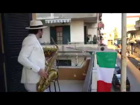 Bella Ciao, , balcony performance in QUARANTINE in