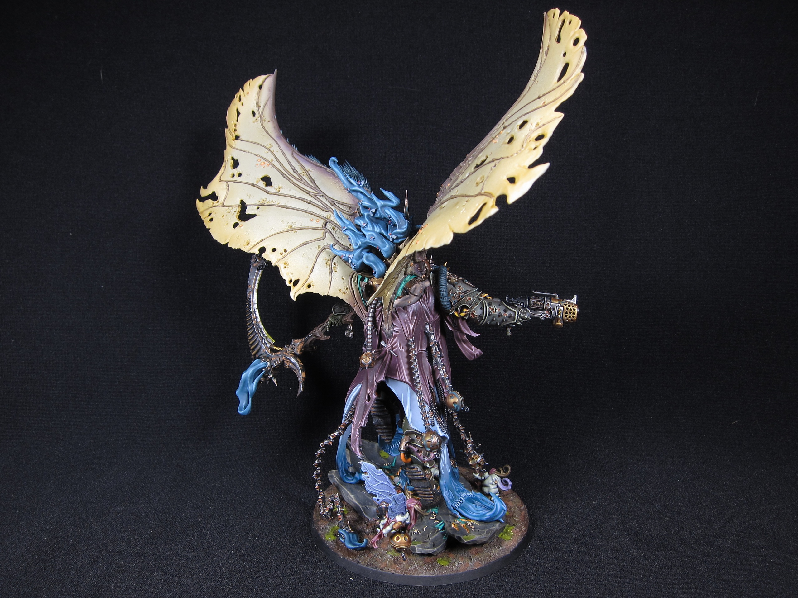 CIZX4FMoHE4.jpg