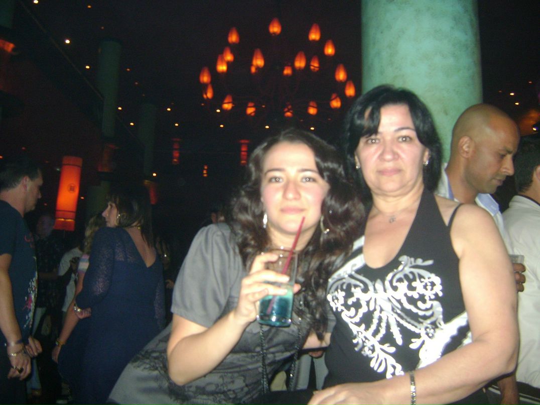 Hakima Uray | İstanbul