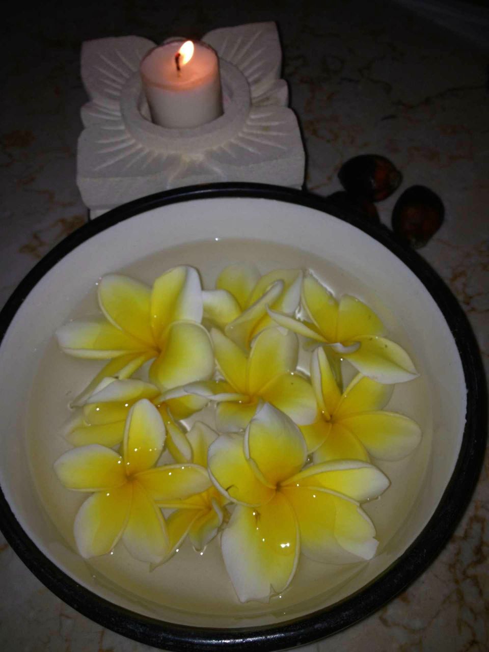 Bayan Kenzhe | Алматы