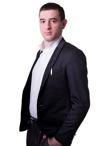 Евгений Пугачёв
