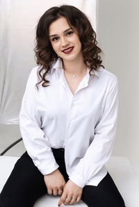 Полина Петрова
