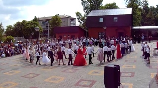 Хоровод под песню “Он воскрес“