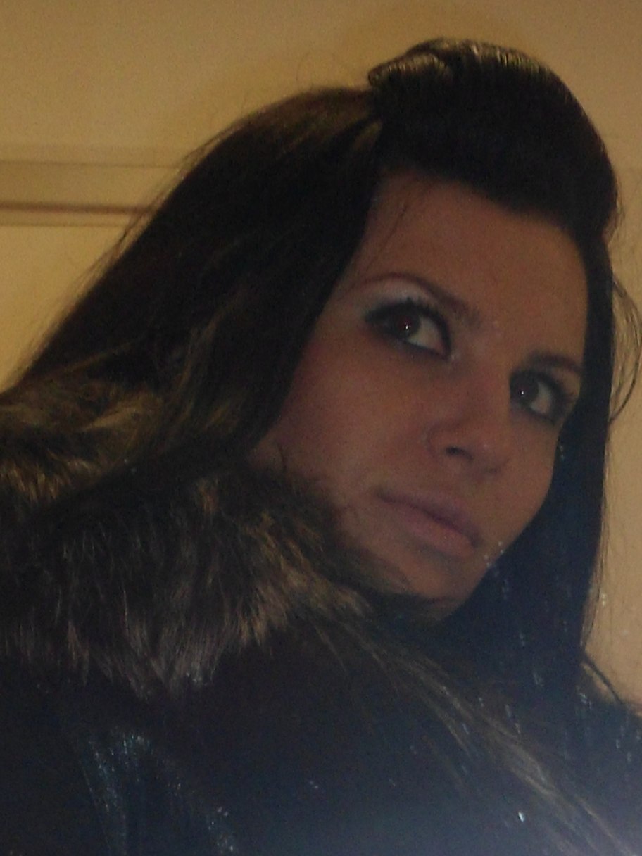 Яна Петрова | Roma