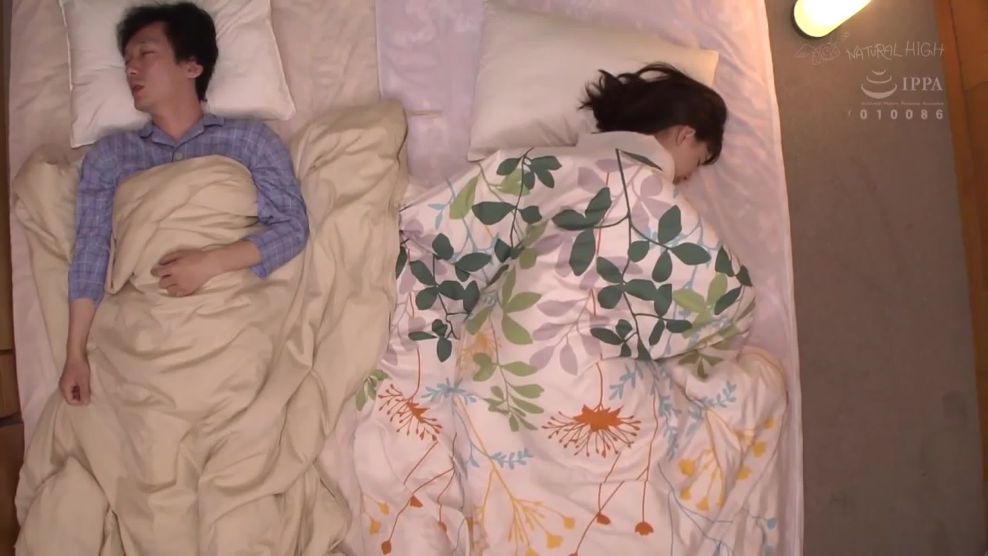 [NHDTB-449] Моя сестра, которая свернувшегося калачиком, и масту