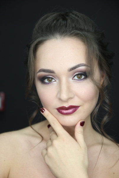 Оттенки 138(Трикстер), 051, 056(Диссидентка) и 019(Выточенная из Золотого Вяза)