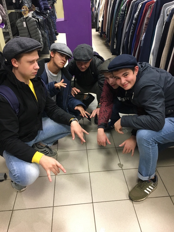 Дмитрий Макаренко |