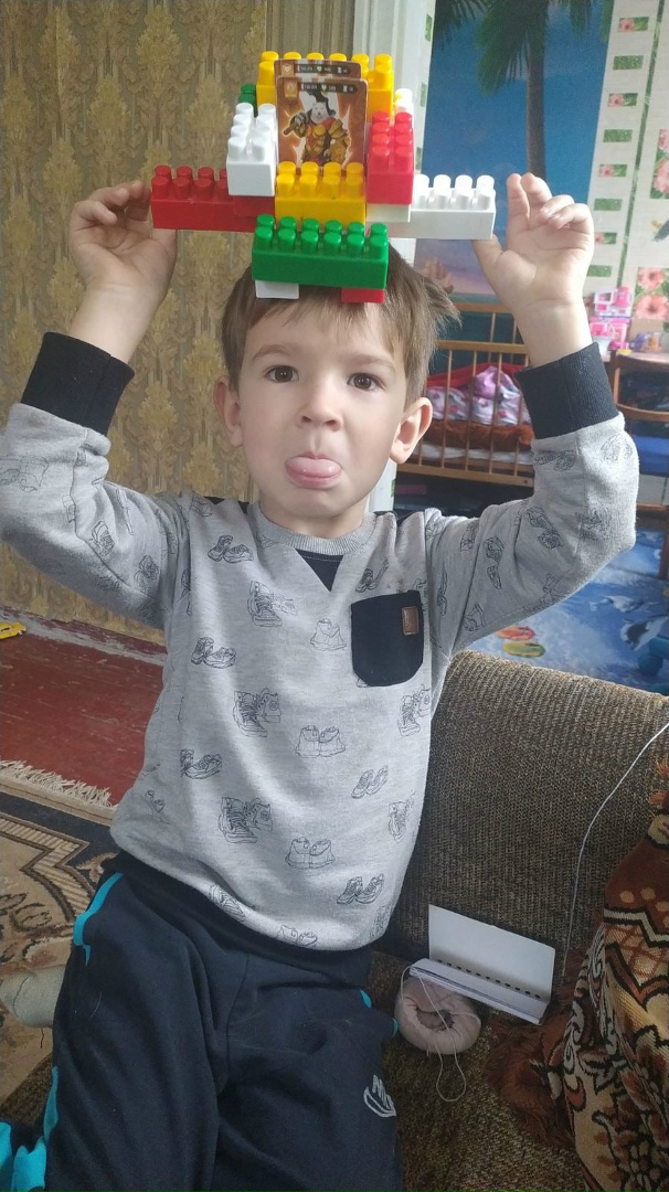 Александр Веремеенко < E }|{ u K > | Луганск