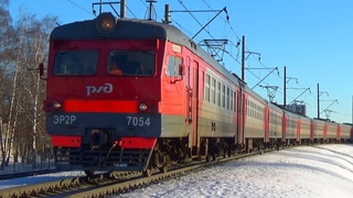 “Первое видео 2023 года!“ Электропоезд ЭР2Р-7054 сообщением “Шатура - Москва Казанский вокзал“