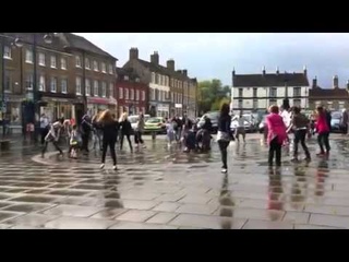 Wizard of Oz Flash Mob